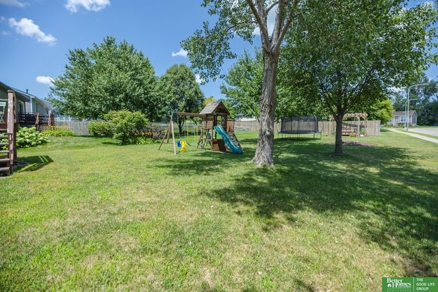 11854 Newport Avenue, Omaha, NE 68164