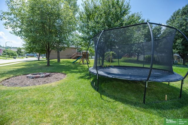11854 Newport Avenue, Omaha, NE 68164