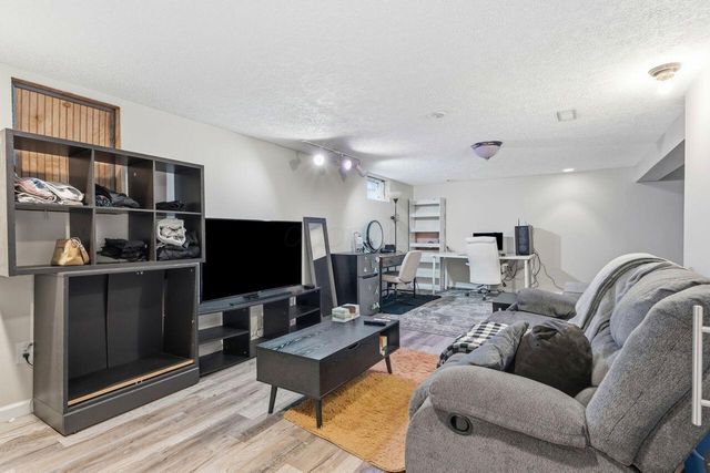 945 Matterhorn Drive, Reynoldsburg, OH 43068