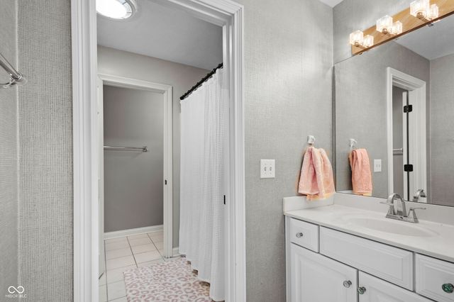 12096 Sail Place Drive, Indianapolis, IN 46256