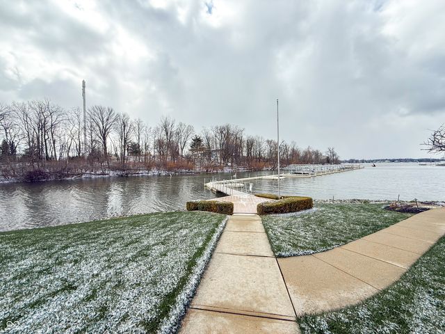 12096 Sail Place Drive, Indianapolis, IN 46256