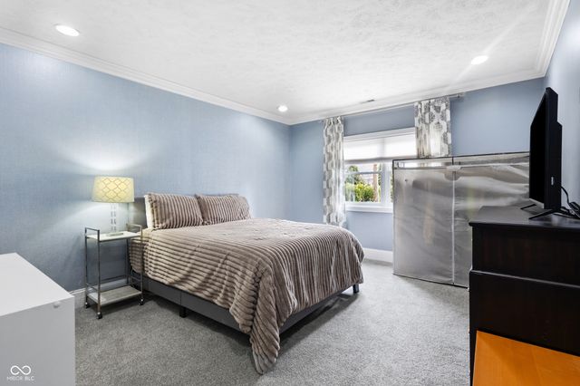 12096 Sail Place Drive, Indianapolis, IN 46256