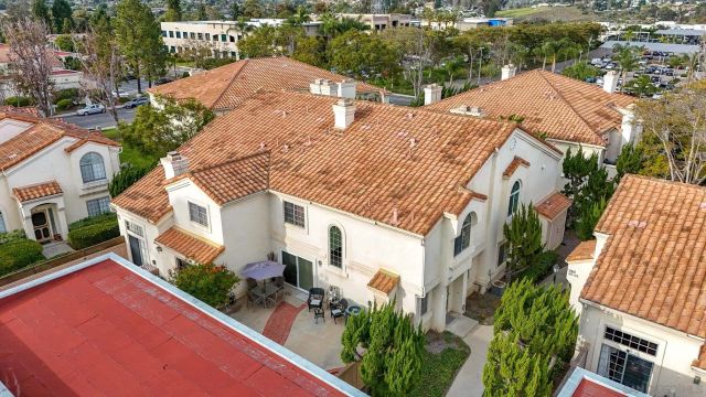 750 Breeze Hill Rd 100, Vista, CA 92081