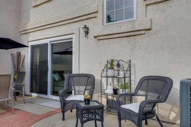 750 Breeze Hill Rd 100, Vista, CA 92081