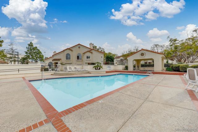 750 Breeze Hill Rd 100, Vista, CA 92081