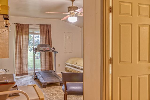 3570 Golden Mountain Rd, NE, Sparta, TN 38583