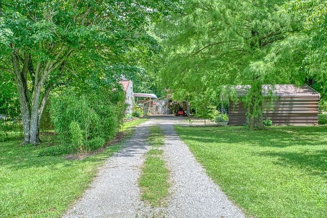 3570 Golden Mountain Rd, NE, Sparta, TN 38583