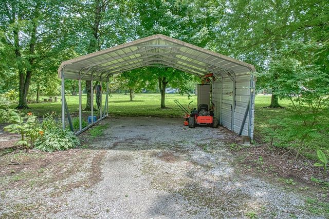3570 Golden Mountain Rd, NE, Sparta, TN 38583