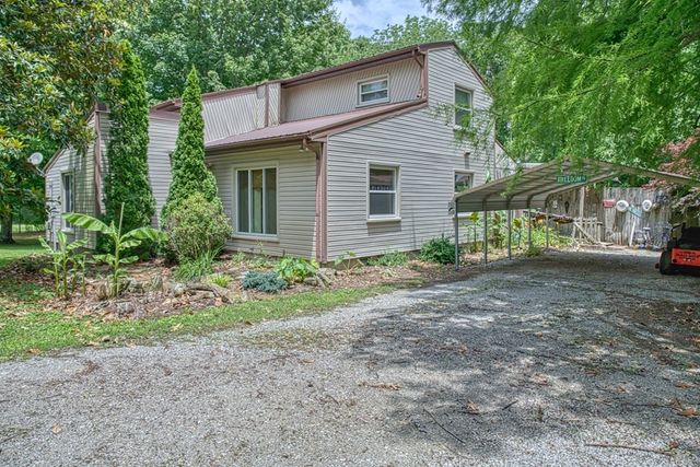 3570 Golden Mountain Rd, NE, Sparta, TN 38583