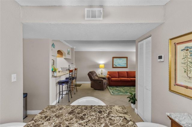 10125 SAILWINDS BOULEVARD N 102, Largo, FL 33773