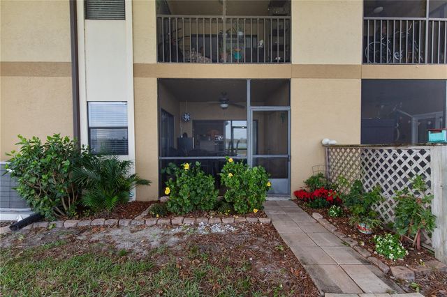 10125 SAILWINDS BOULEVARD N 102, Largo, FL 33773