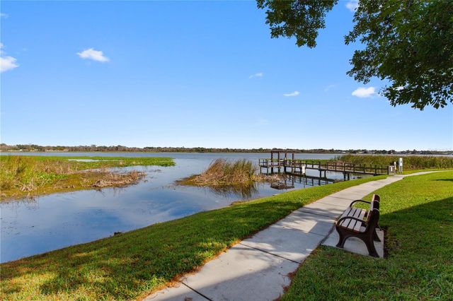 10125 SAILWINDS BOULEVARD N 102, Largo, FL 33773