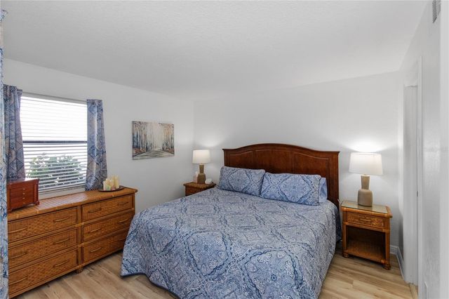 10125 SAILWINDS BOULEVARD N 102, Largo, FL 33773