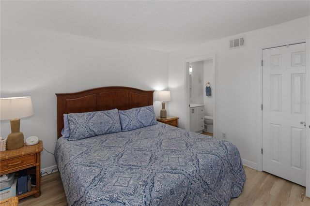 10125 SAILWINDS BOULEVARD N 102, Largo, FL 33773