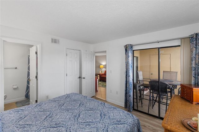 10125 SAILWINDS BOULEVARD N 102, Largo, FL 33773