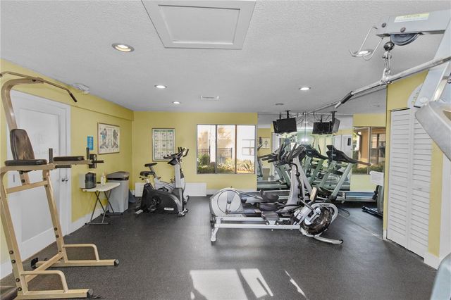 10125 SAILWINDS BOULEVARD N 102, Largo, FL 33773