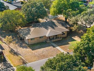 2 Ridge Drive, New Braunfels, TX 78130
