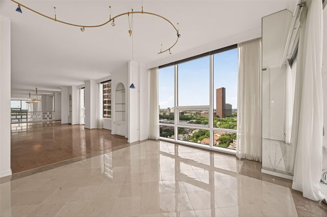 5100 San Felipe Street 194, Houston, TX 77056