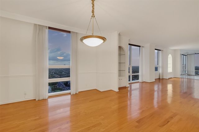 5100 San Felipe Street 194, Houston, TX 77056