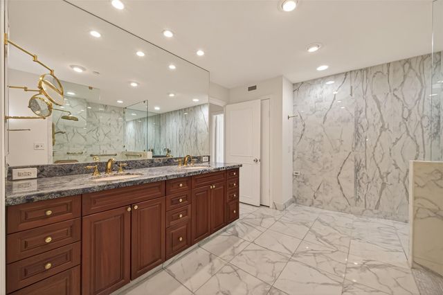 5100 San Felipe Street 194, Houston, TX 77056