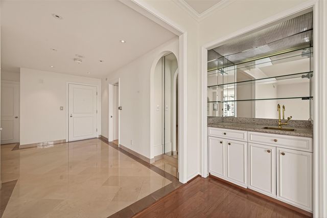 5100 San Felipe Street 194, Houston, TX 77056