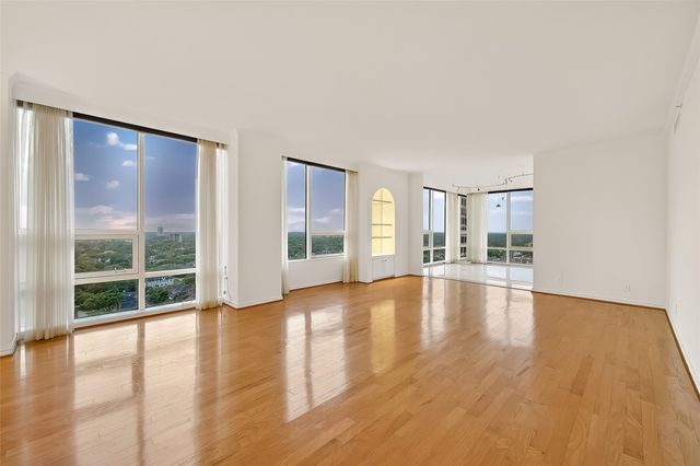 5100 San Felipe Street 194, Houston, TX 77056