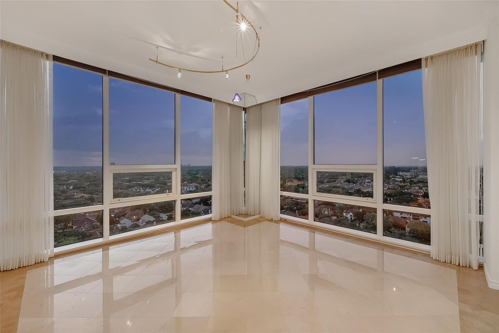 5100 San Felipe Street 194, Houston, TX 77056