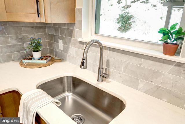 333 GOLF HILLS RD, Havertown, PA 19083