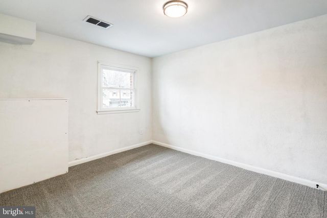 333 GOLF HILLS RD, Havertown, PA 19083