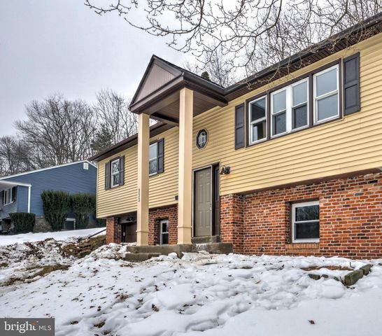 333 GOLF HILLS RD, Havertown, PA 19083