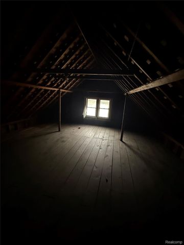 6746 Heyden Street, Detroit, MI 48228