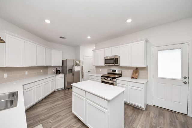 2835 Mistygate Court, Conroe, TX 77301