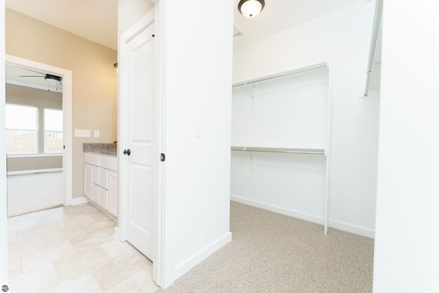 565 W Wildwood Drive, Owosso, MI 48867