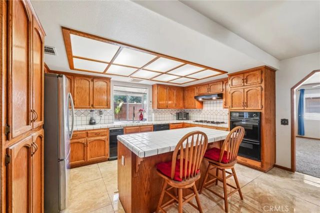 575 Lauresa, Hemet, CA 92544