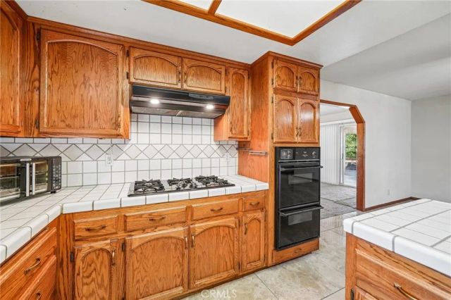 575 Lauresa, Hemet, CA 92544