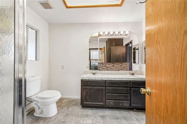 575 Lauresa, Hemet, CA 92544