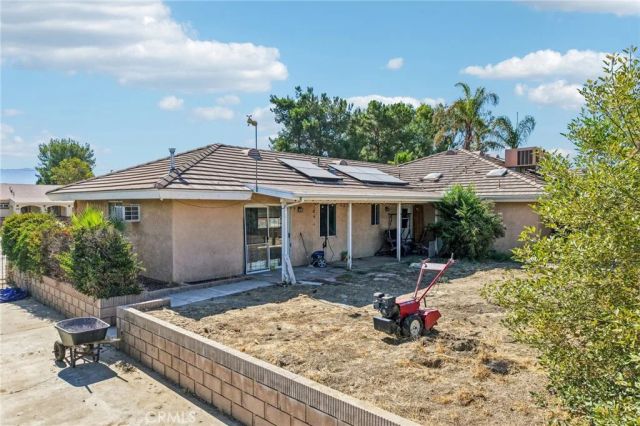 575 Lauresa, Hemet, CA 92544