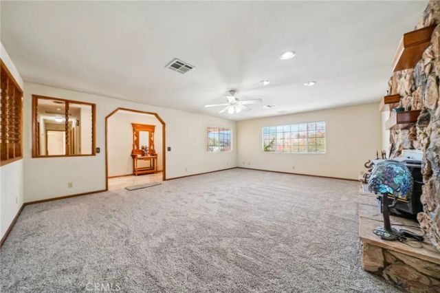 575 Lauresa, Hemet, CA 92544