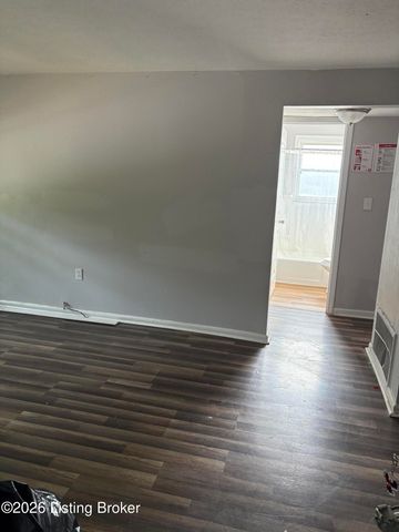 1711 Liberty Bell Way, Louisville, KY 40215