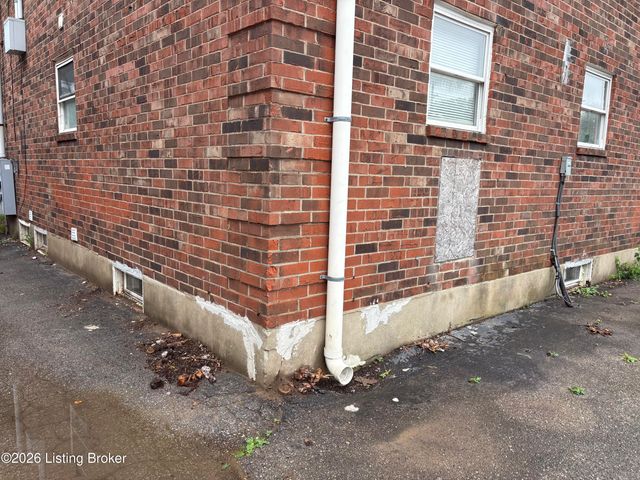1711 Liberty Bell Way, Louisville, KY 40215