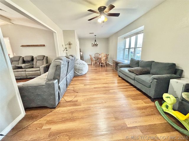 602 Flamingo Road, Mcalester, OK 74501