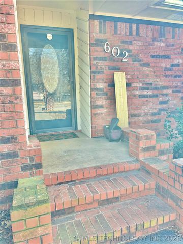 602 Flamingo Road, Mcalester, OK 74501