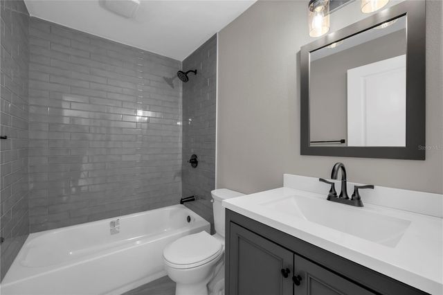 21161 KNOLLWOOD AVENUE, Port Charlotte, FL 33952