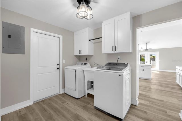 21161 KNOLLWOOD AVENUE, Port Charlotte, FL 33952