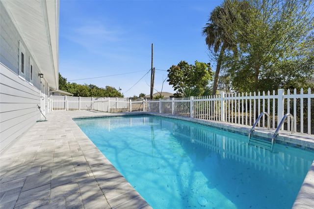 21161 KNOLLWOOD AVENUE, Port Charlotte, FL 33952