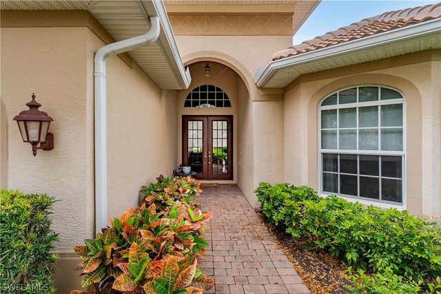 6845 Bent Grass DR, Naples, FL 34113