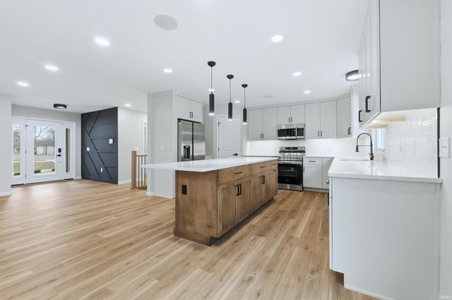 1503 River run Court, Fort Wayne, IN 46825