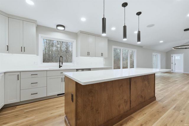 1503 River run Court, Fort Wayne, IN 46825