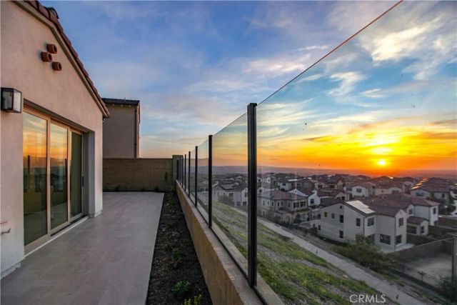 137 Oakstone, Irvine, CA 92618