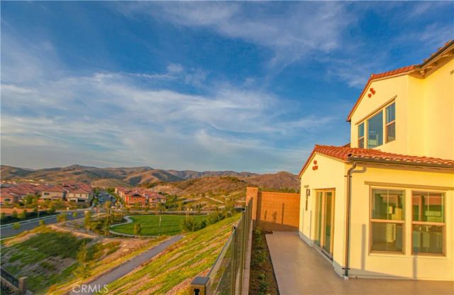 137 Oakstone, Irvine, CA 92618